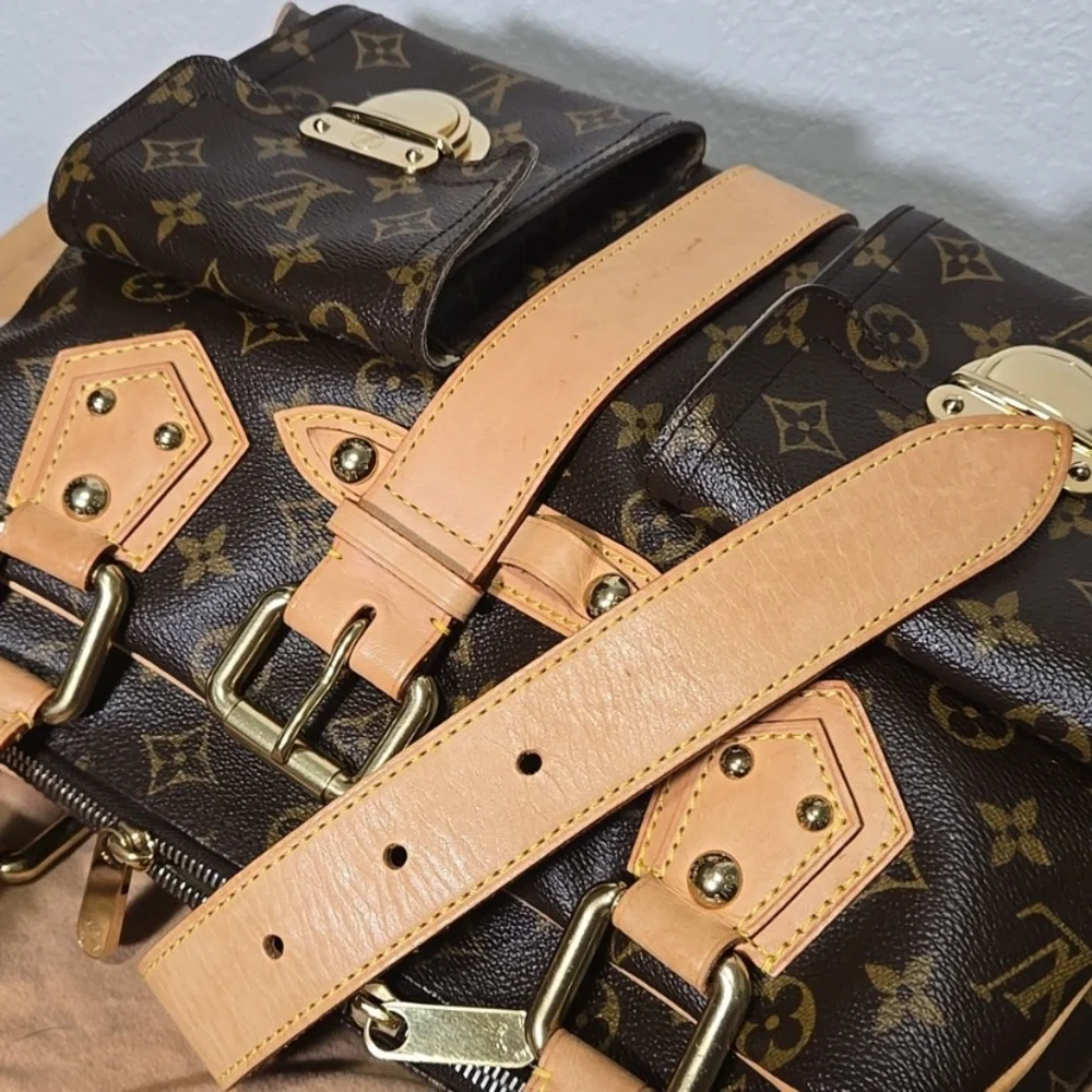 Louis Vuitton Monogram Manhattan GM